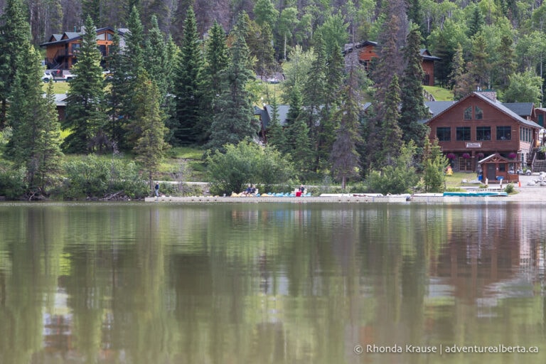 Kayaking Pyramid Lake Jasper National Park   IMG 3297 768x512 