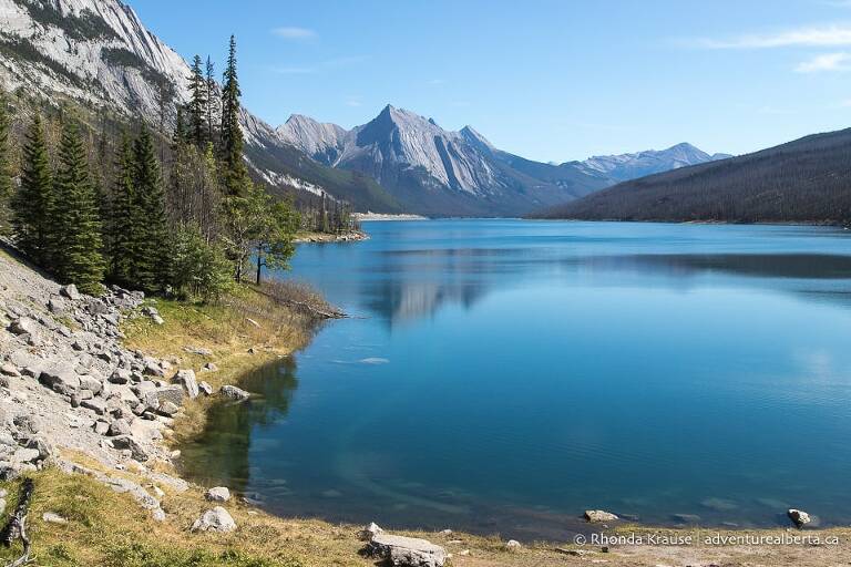 Kayaking in Jasper National Park- Best Lakes to Kayak in Jasper